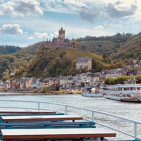 赫尔洛尼米酒店 酒店 2*