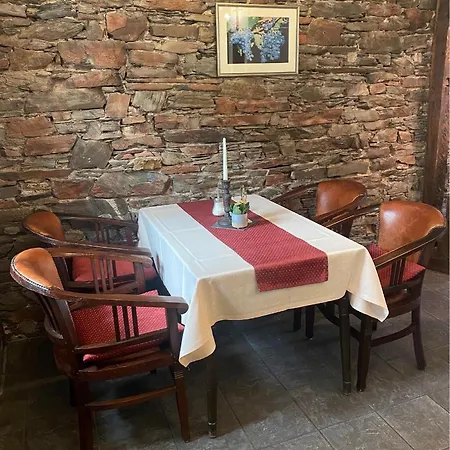 赫尔洛尼米酒店